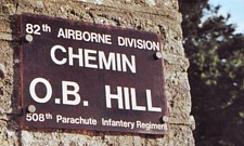 Na de oorlog, kregen veel verdienstelijke para's een weg of een straat naar hun genaamd.