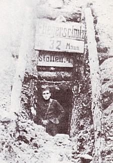Amerikaanse militairen van de 82nd Division in veroverde Duitse stellingen.